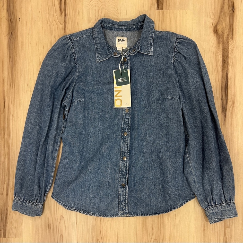 NWT Denim Look Button Down Shirt with Puff Shoulders